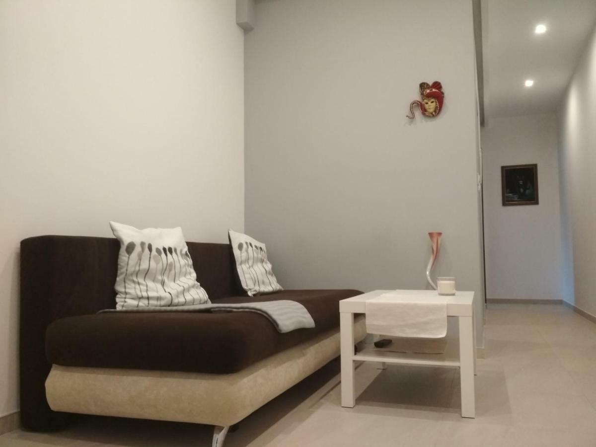 Apartament Scorpion Modlin Czosnow Exterior photo